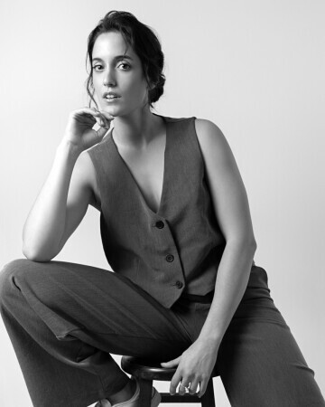 CAMILA DEGRAZIA — 3