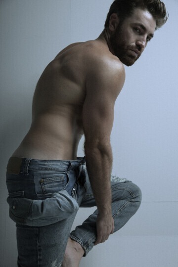 GABRIEL FERNANDES — 21