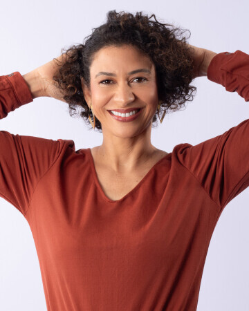 ANDRÉA MARIA QUEIROZ — 6