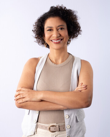 ANDRÉA MARIA QUEIROZ — 3