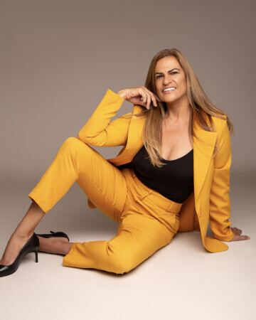 TANIA LAURENICE — 2