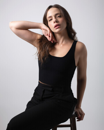 MARCELA DE MELO — 4