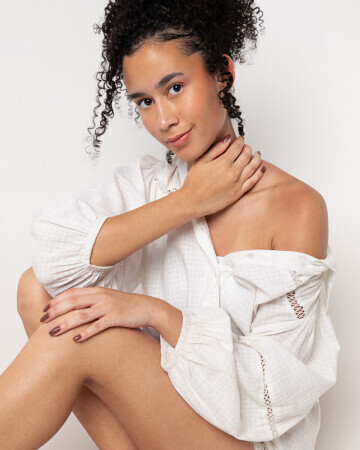 AMANDA CARDOSO — 4