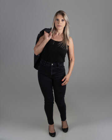 SANDRA CAMARGO — 5