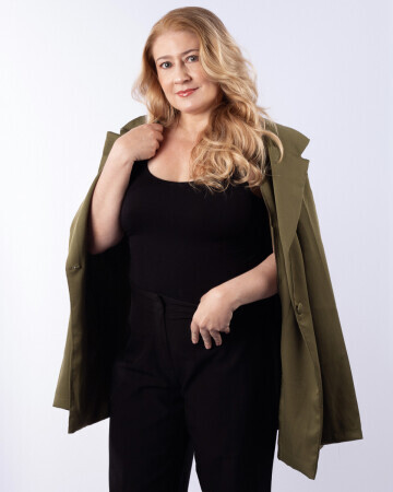 FLAVIA NAVARRO — 1