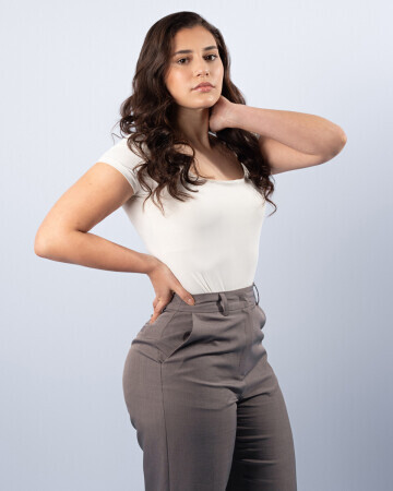 JULIA AGNOLETTO — 2