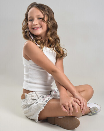 ISADORA SCHAMANN — 3