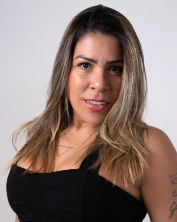 ESTER OLIVEIRA — 6