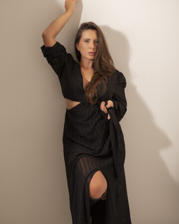 VANESSA MANDRIK — 5