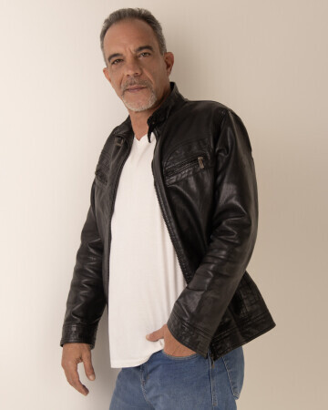 TONY CARLOS DA SILVA — 4