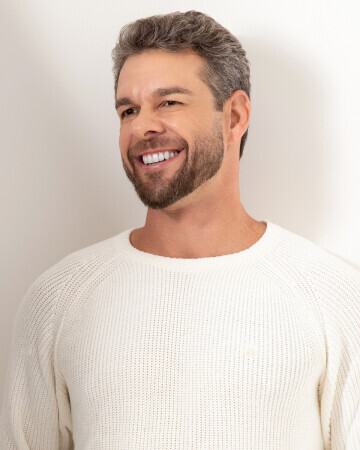 CARLOS MACHADO — 4