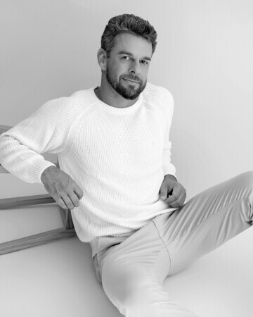 CARLOS MACHADO — 5