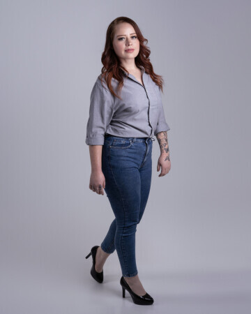 LUDMILA BENITEZ — 4