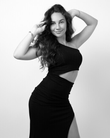 RAFAELLA HADDAD — 3