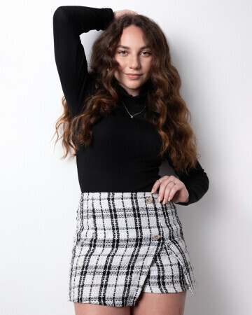 RAFAELLA HADDAD — 4