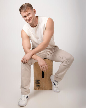 ARTEM BRONNIKOV — 4