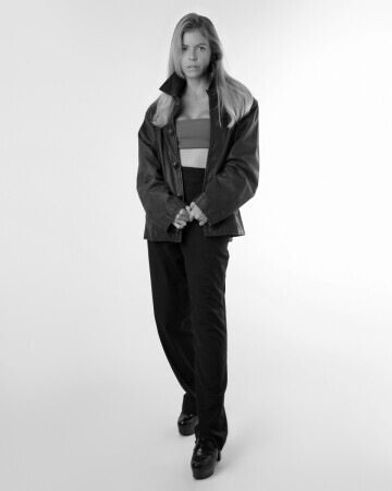 LAUREN VERONEZ — 6