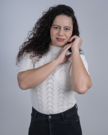 MICHELE FARIAS — 4