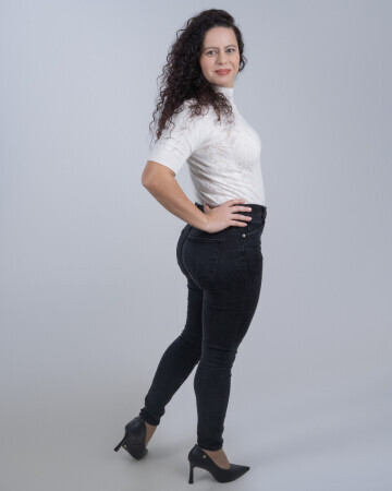 MICHELE FARIAS — 5