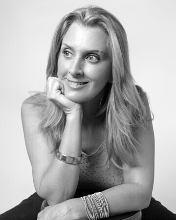 DEBORA VETTORAZZO — 4