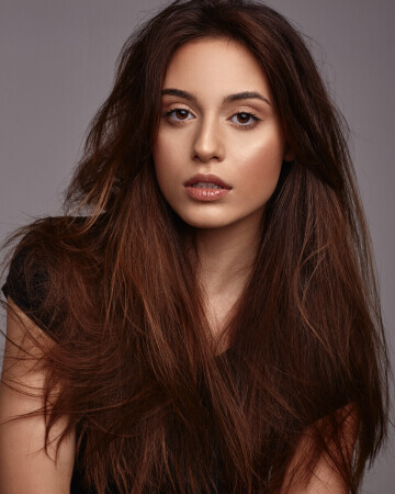 LAURA HENNING — 10