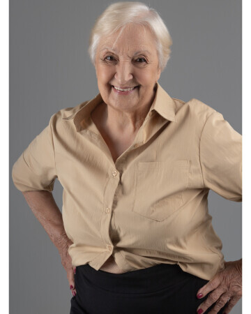 NEIDA OLIVEIRA — 4