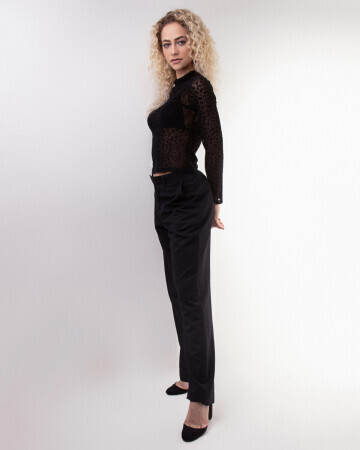 KHENNIA GIROLA — 4