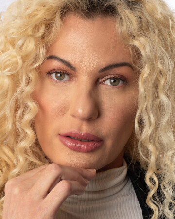 ANA PAULA BATALHA — 1