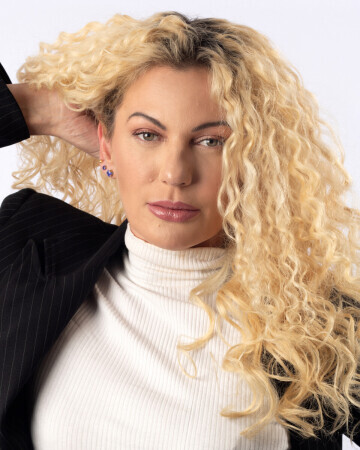 ANA PAULA BATALHA — 5