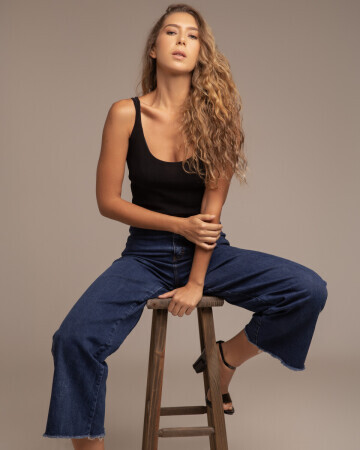 LEILA CIPRIANI — 4