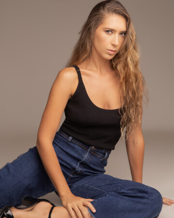 LEILA CIPRIANI — 5