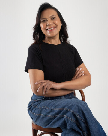 CARLA RODRIGUES — 5