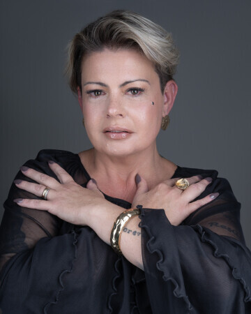 ALESSANDRA COSTA — 4