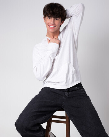 NICOLAS VIVOLO — 4