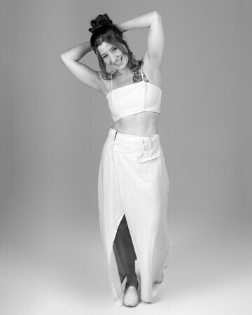 ALINE PORTINHO — 4