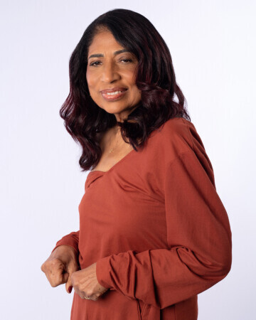 ELÇA MARIA SILVA JUNQUEIRA — 4