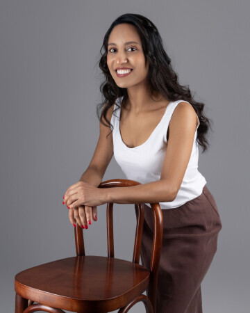 CAROLINA FLORES — 6